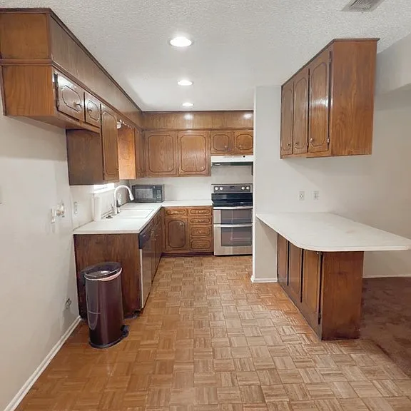 3705 Dentcrest Dr — Photo 5