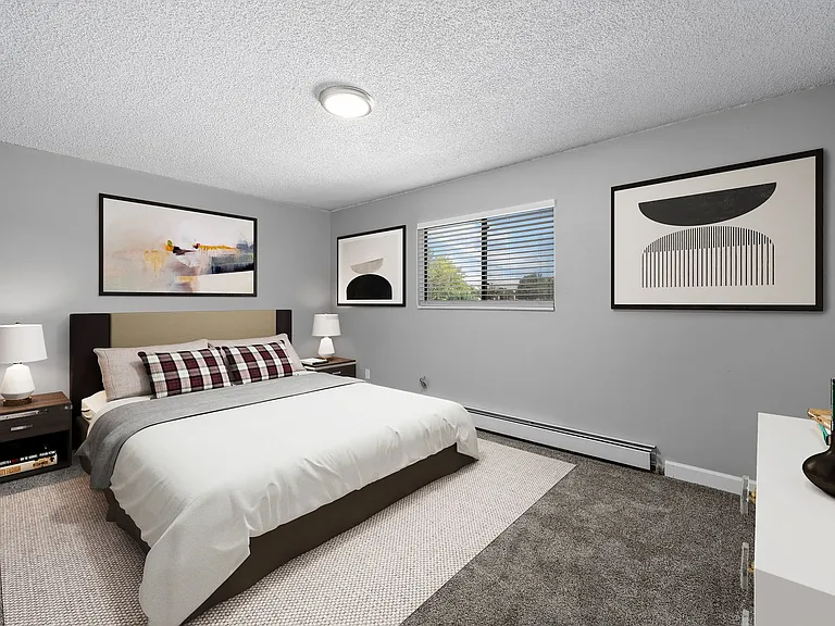 Heather Ridge - Beautiful Remodeled Apartments — Photo 14