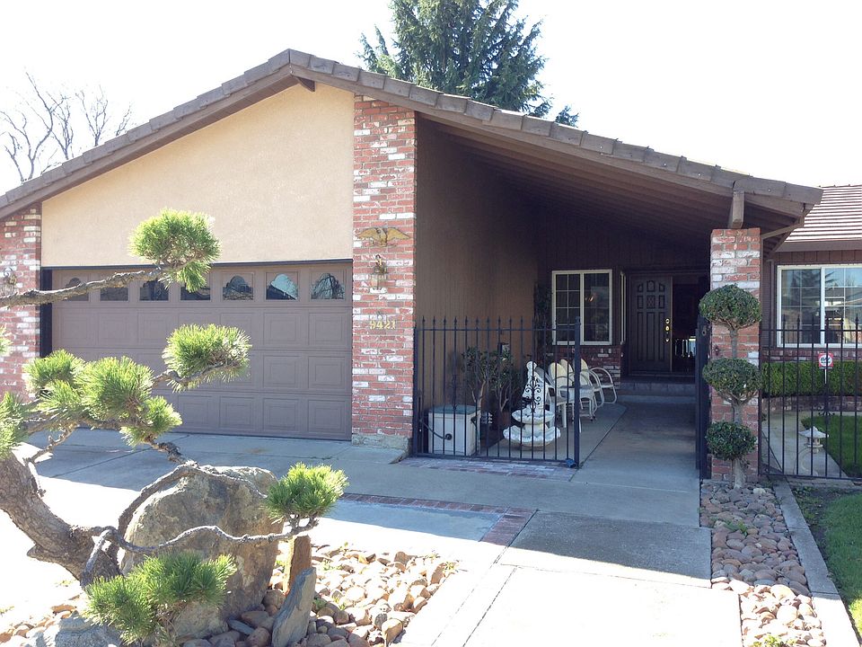 1st image of 9421 Neville Way