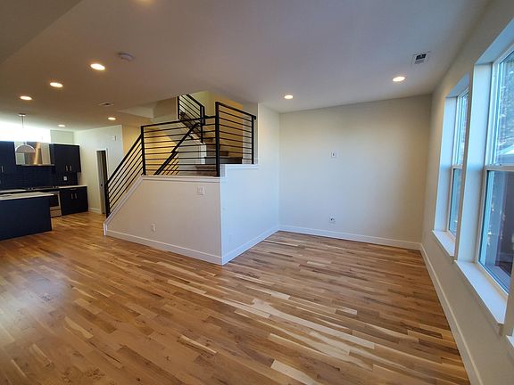3rd image of 542 Kalamath St #4