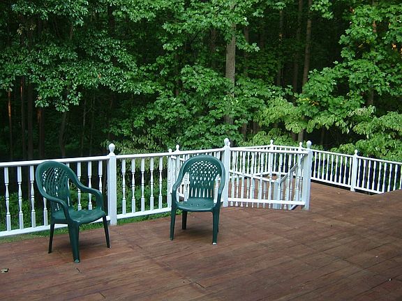 Rear, 2-Tiered Deck