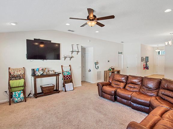 4th image of 15811 Twin Creek Dr