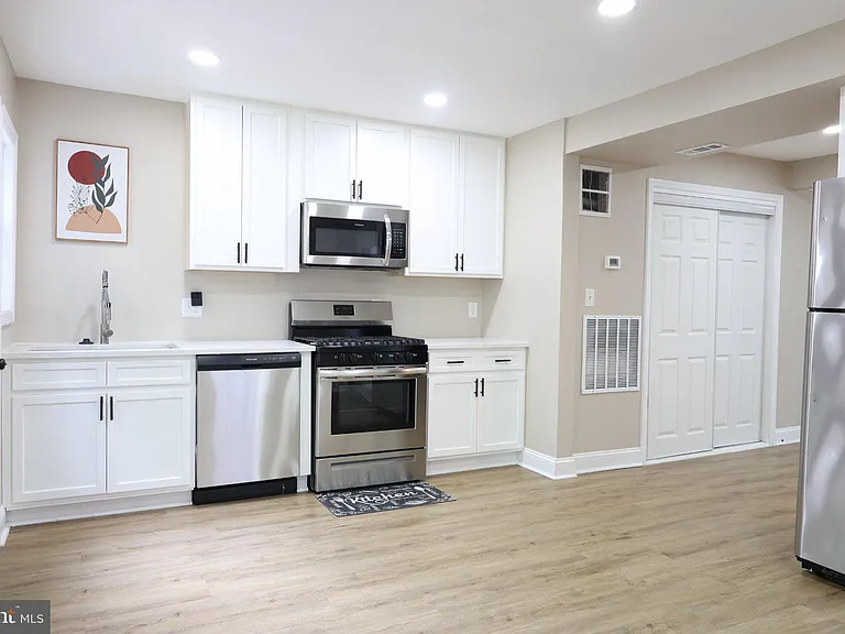1316 Eastern Ave NE — Photo 14