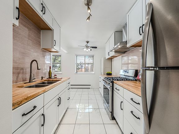 3rd image of 4757 N Keeler Ave APT 202