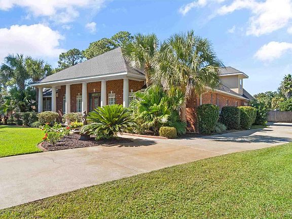 3rd image of 3629 Tiger Point Blvd