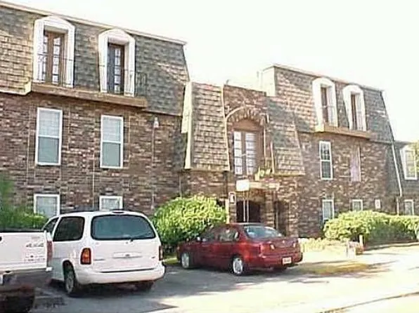 6300 Riverside Dr APT 167, Metairie, LA 70003