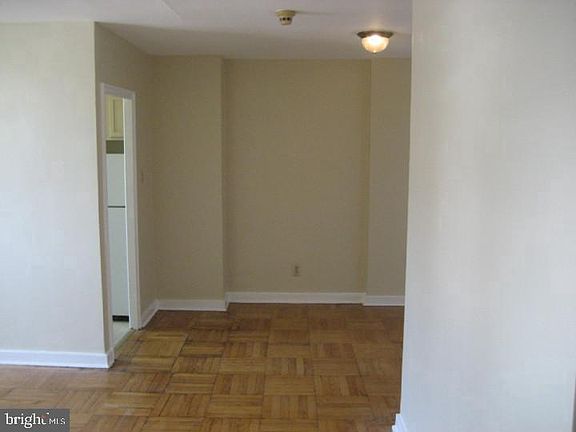 3rd image of 2601 Pennsylvania Ave APT 653