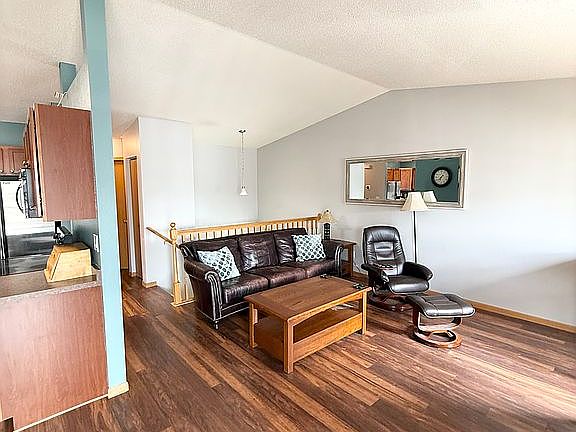 5th image of 4706 Townsite Pl S