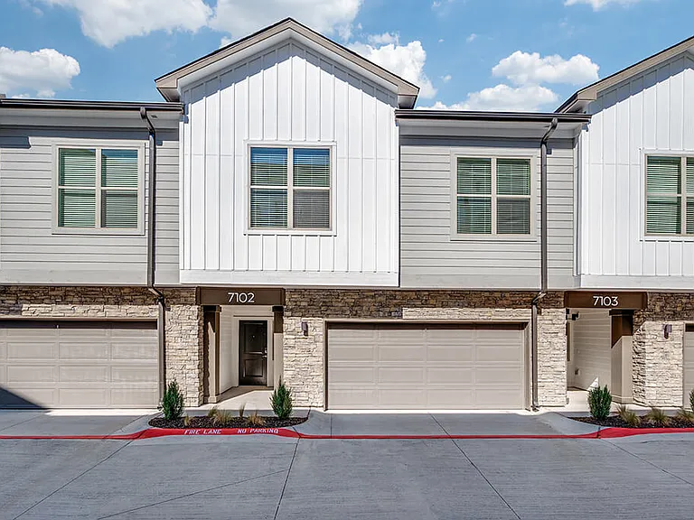 The Waylon Apartments & Townhomes — Photo 29