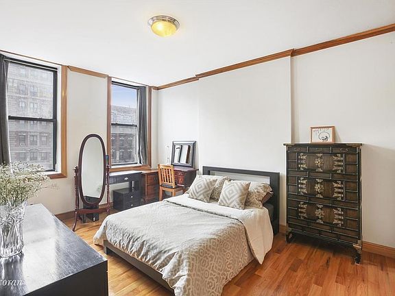 5th image of 100 W 119th St APT 4B