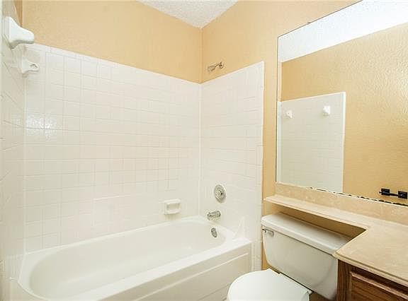 4th image of 2318 Matterhorn Dr