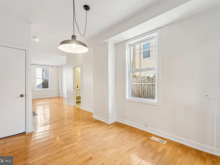 3008 W Harper St — Photo 8