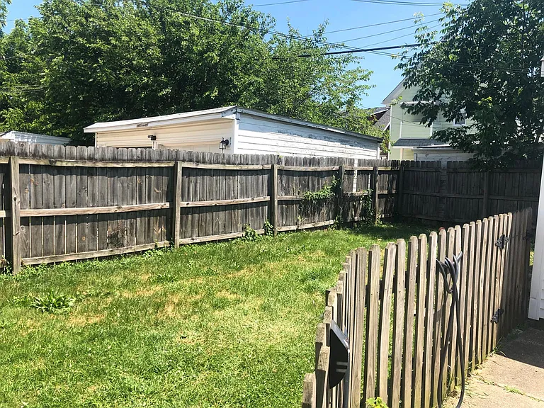 2043 Waterbury Rd — Photo 14