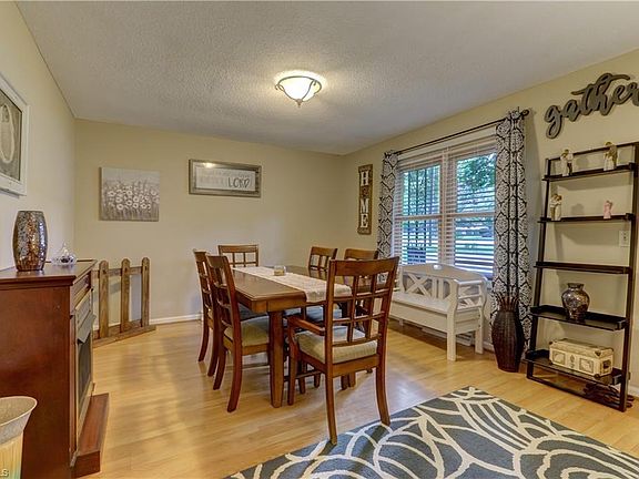 5th image of 485 Cedar Ln