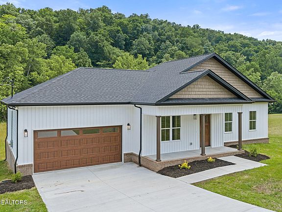2nd image of 2551 Hinds Creek Rd