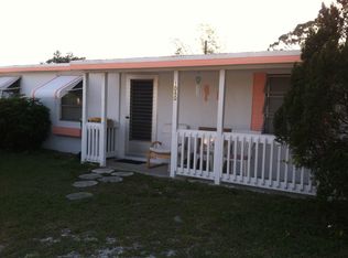 1080 Pine St, Englewood, FL 34223