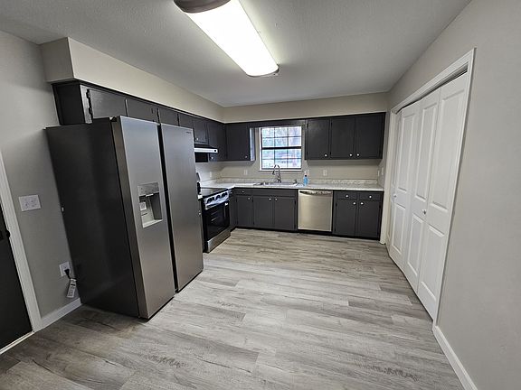 5th image of 100 North St #A