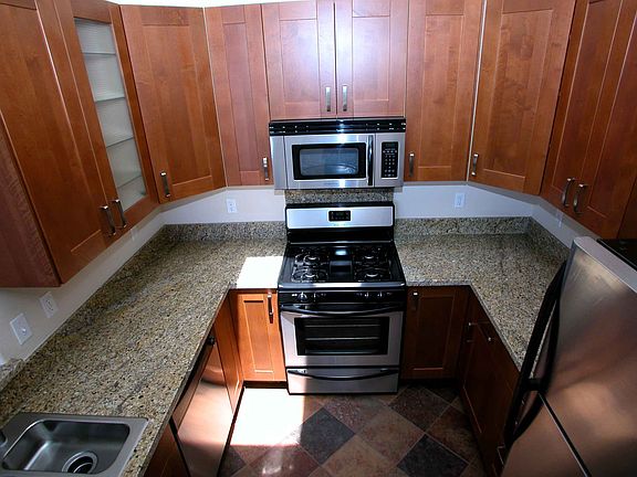 4th image of 4585 Idaho St