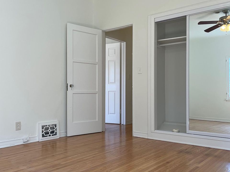 1st image of 2103 N Beachwood Dr