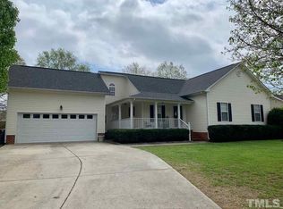 306 Village Square Dr, Dunn, NC 28334