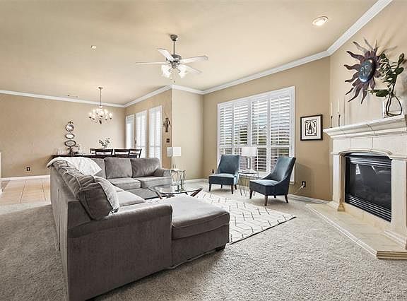 2nd image of 3017 Southmoor Trl