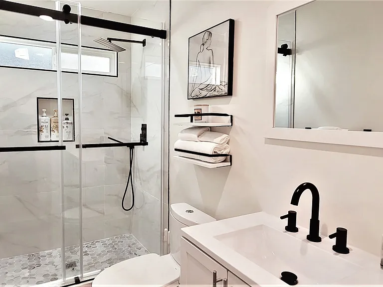 528 N Eastwood Ave #2 — Photo 5
