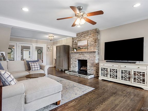 5th image of 2406 Wedgewood Ave