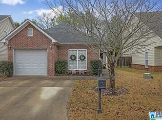 444 Holland Lakes Dr N, Pelham, AL 35124