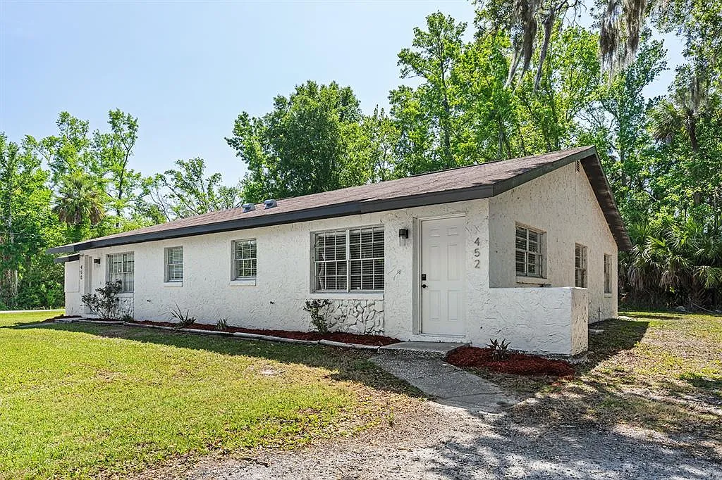 Building Photo - 450 N Elmwood Point