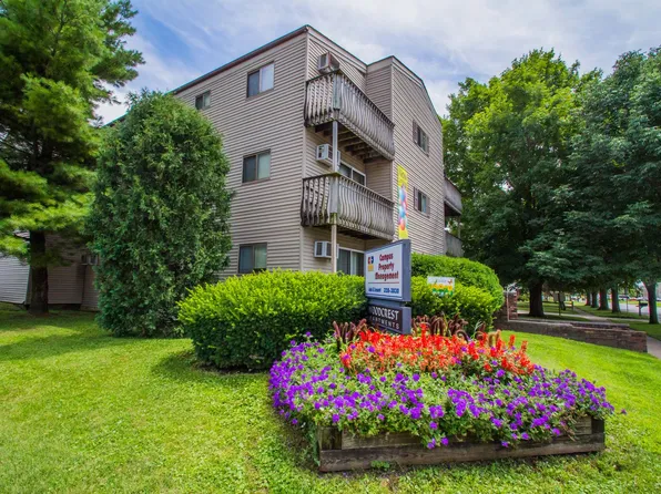 702 Crescent Dr, Champaign, IL