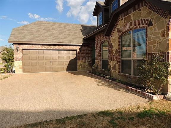 4th image of 1013 Greenbriar Ct