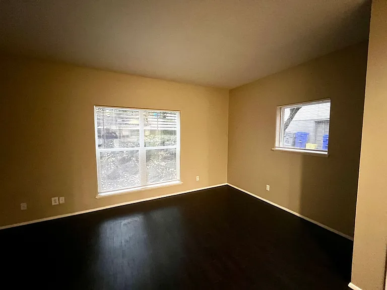 Goose Hollow Townhomes — Photo 8