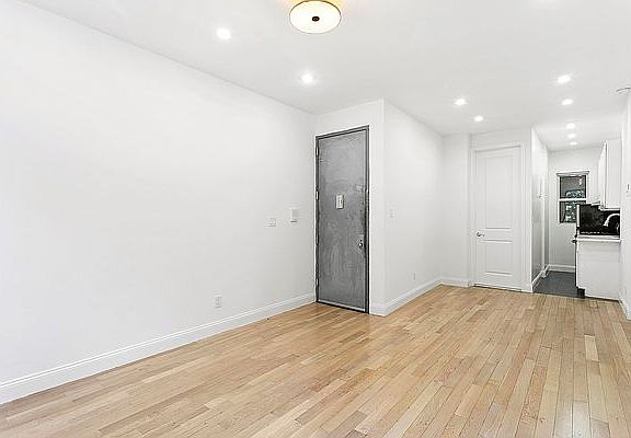 3rd image of 308 Stuyvesant Ave APT B2