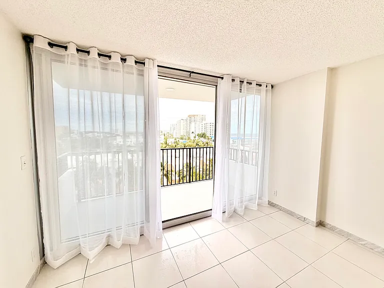 531 N Ocean Blvd #805 — Photo 12