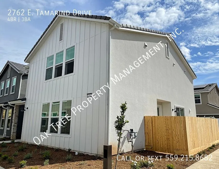 Building Photo - 2762 E Tamarind Dr