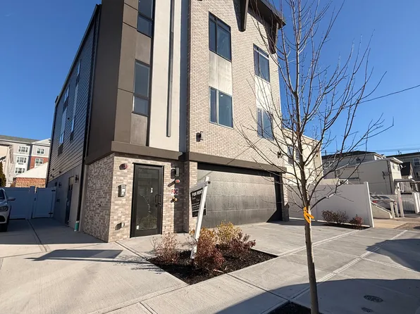 1516 47th Street image 1 of 13