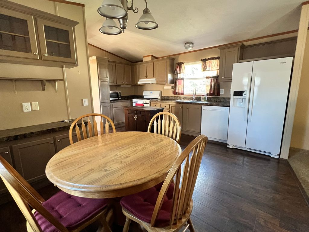 2211 W Mulberry St Lot 10
