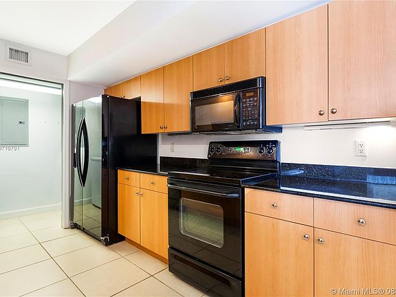 4th image of 6917 Collins Ave APT 811