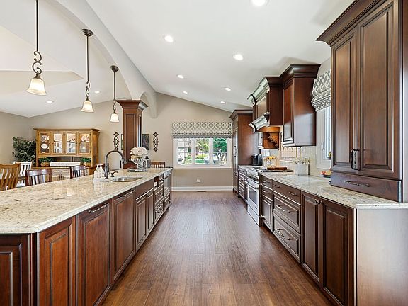 3rd image of 20331 S Green Meadow Ln
