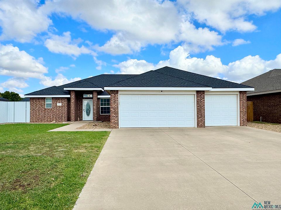1st image of 2221 Jadyn Ln