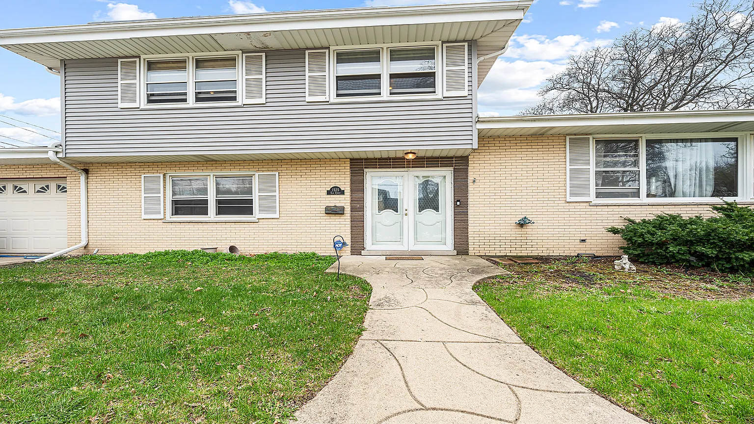 1525 Elm St photo 1