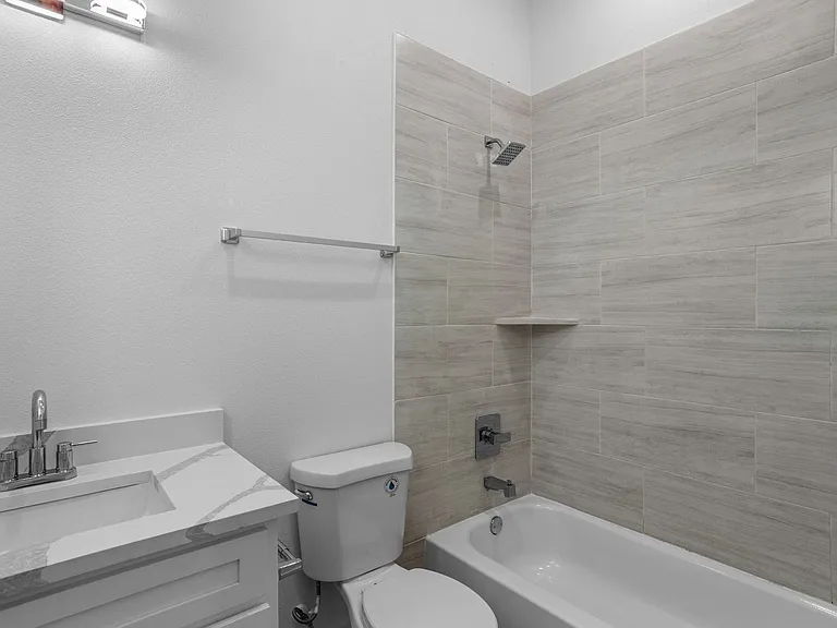 2400 Benbrook Dr #108 — Photo 30