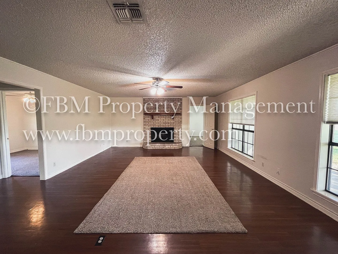8217 SE CR 1020 - Beautiful 3 Bedroom, 2 Bathroom Brick Home in Corsicana, TX! — Photo 4
