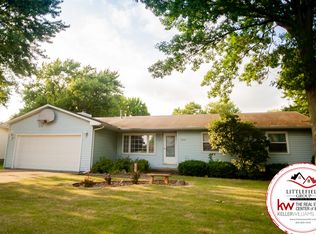 2244 Marilyn Dr, Saint Joseph, IL 61873