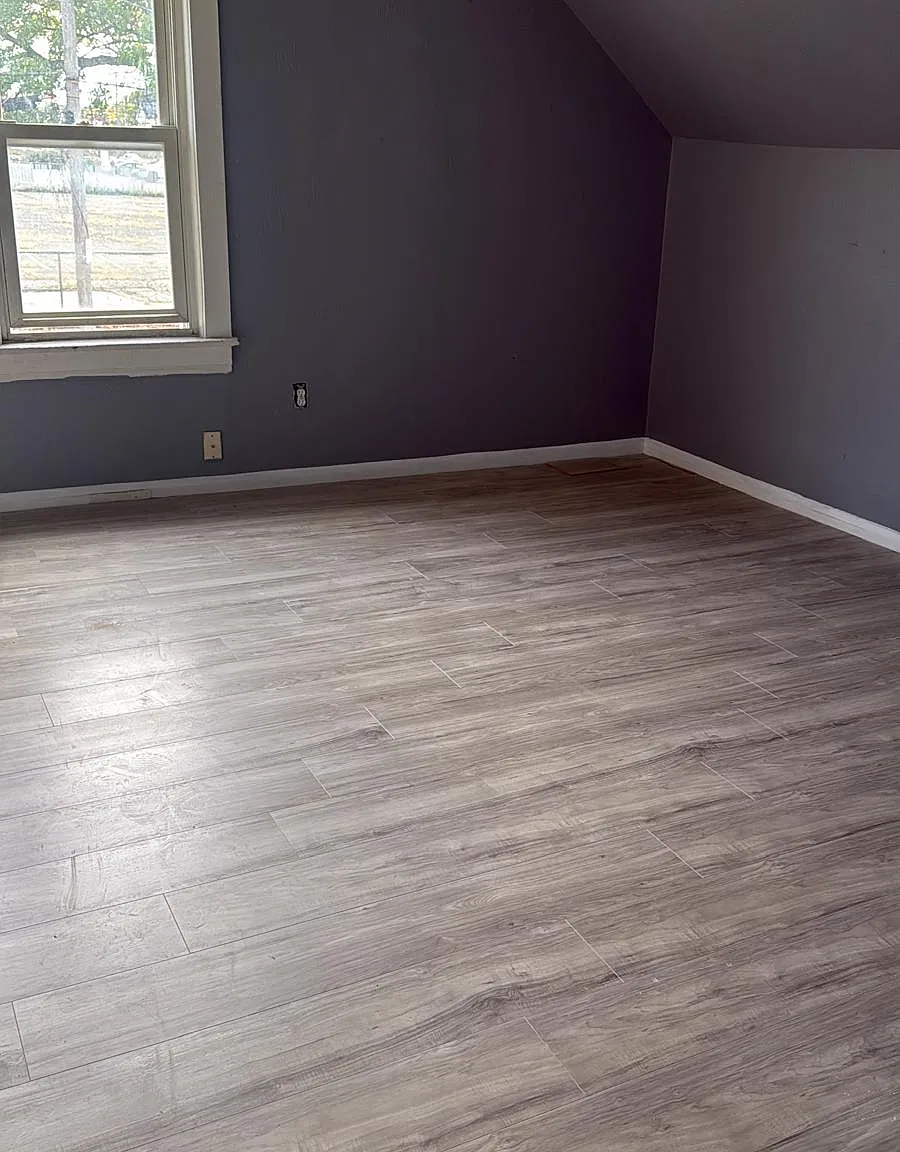 2 bed, 1250 sqft, $1,700 — Photo 1
