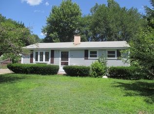 26 Rondeau Rd, Bellingham, MA 02019