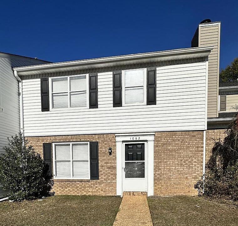 1st image of 1062 Fairfax Dr