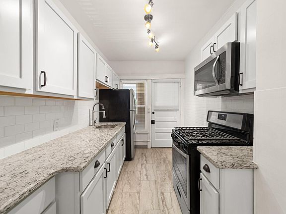 2nd image of 11719 Clifton Blvd APT 3