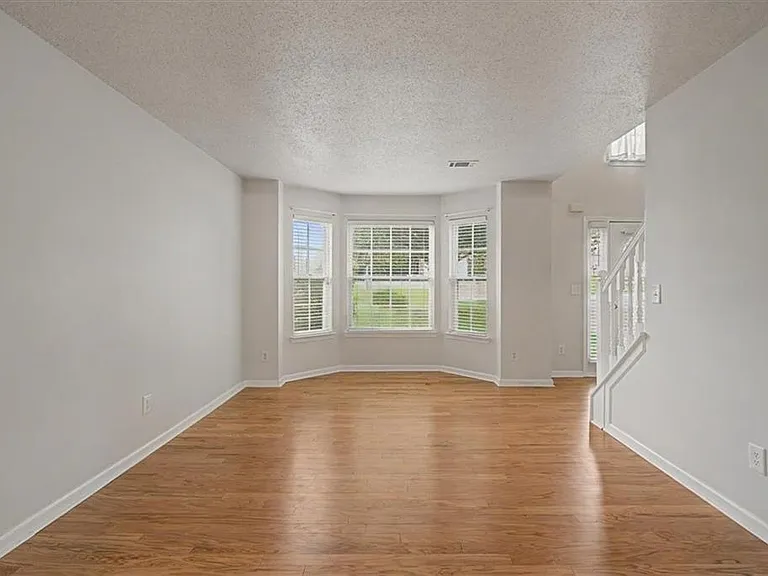 1025 Balsam Wood Trl — Photo 23