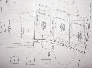 4 Knollwood Dr, Bethel, CT 06801